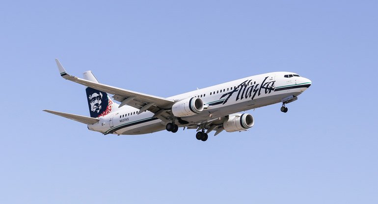Alaska Airlines plane
